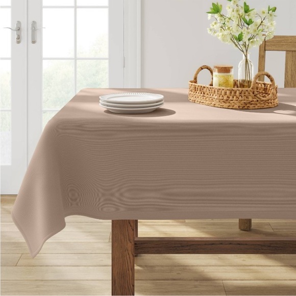 THRESHOLD NWT solid tablecloth -natural -84x60 - Picture 2 of 5